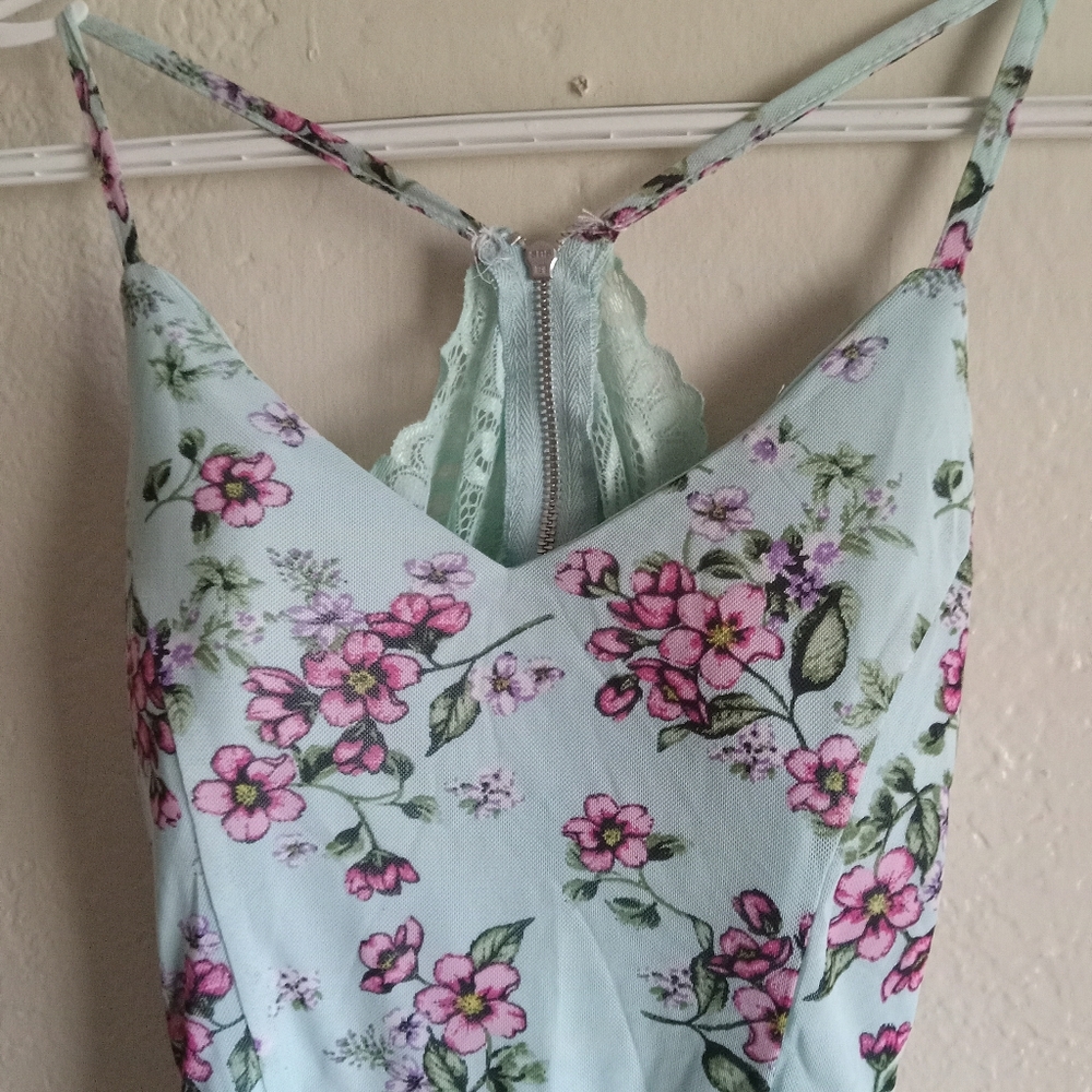 Dress - Picture 6 of 12